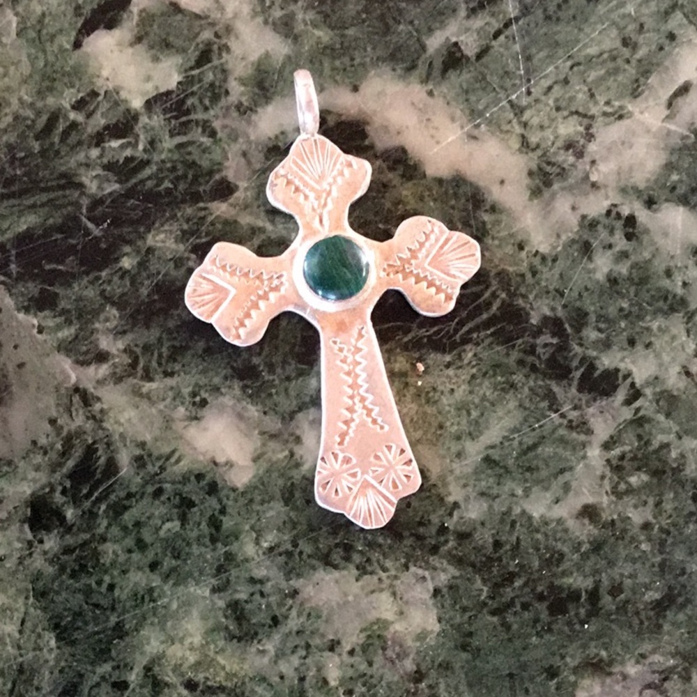 Pendant Cross Native American made unworn sterling